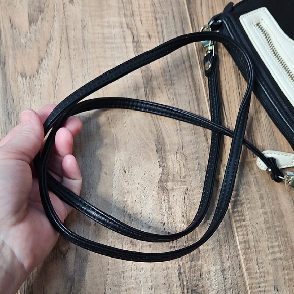 Danielle Nicole Black and Cream Crossbody Bag - Picture 15 of 16